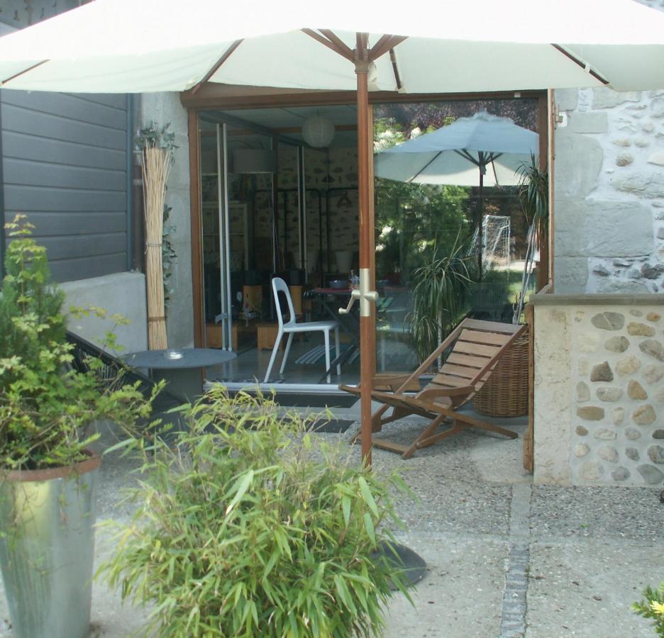Escapade Champetre Bed and Breakfast Hauteville-sur-Fier Exteriör bild