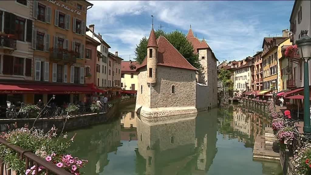 Escapade Champetre Bed and Breakfast Hauteville-sur-Fier Exteriör bild