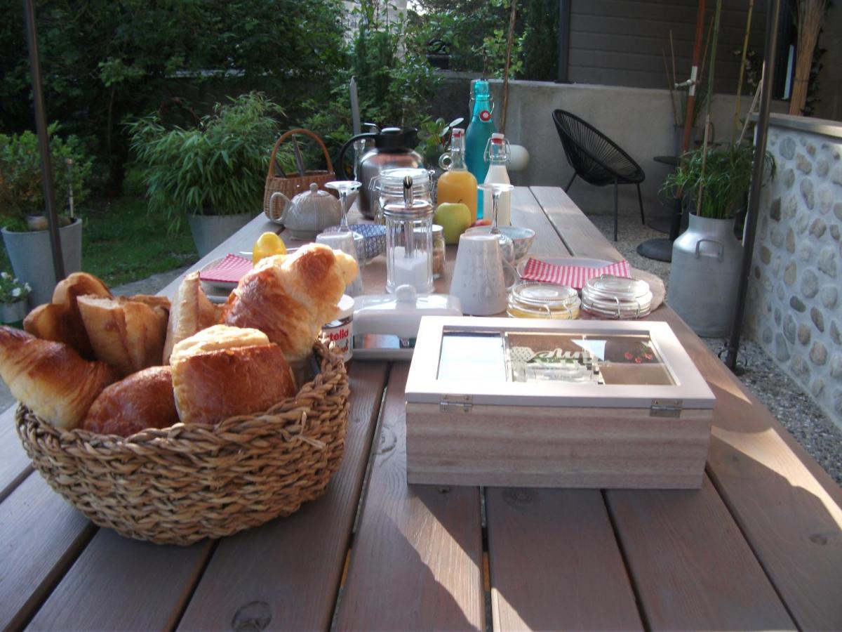 Escapade Champetre Bed and Breakfast Hauteville-sur-Fier Exteriör bild